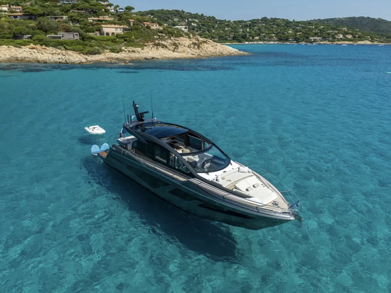 Wynajem Luksusowy jacht w Saint-Tropez - Sunseeker Predator 64