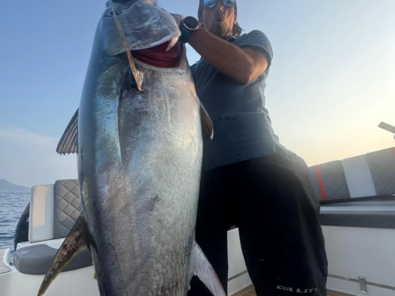 Wynajem Motorówka w Marina di Portisco - Saver 33 Saver 33 sport