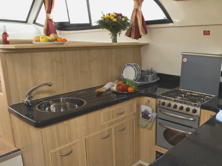 Wynajmij Le Boat Mystique w Branges