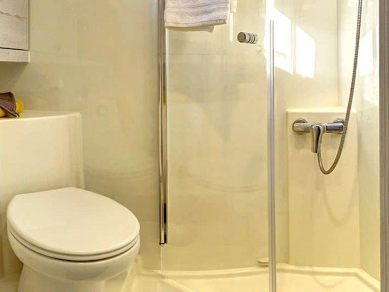 Le Boat Horizon 2 między profesjonalistami a osobami prywatnymi w Tannay