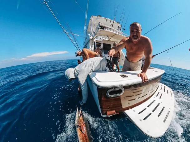 Wynajem łodzi Marina Papagayo tanio Viking 50