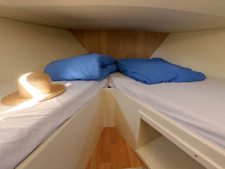 Le Boat Elegance między profesjonalistami a osobami prywatnymi w Benson