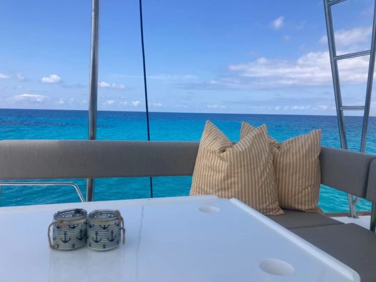 Wynajem łodzi Ibiza Magna tanio Bali 4.6