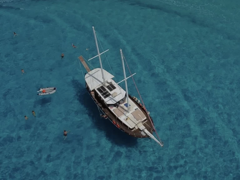 Wynajem Luksusowy jacht Custom Gulet-Motor Sailor z patentem 