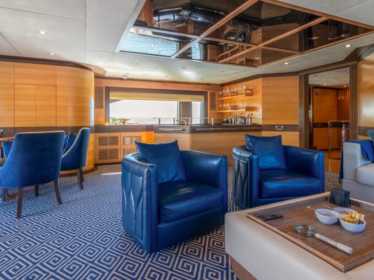 Wynajem Luksusowy jacht  z patentem 