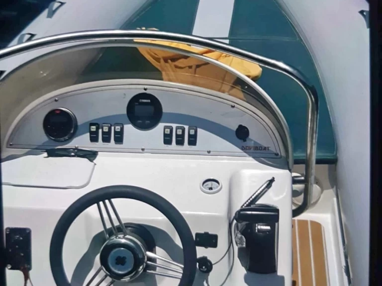 Wynajmij Łódż półsztywna z lub bez skippera Davidboat w Vieste