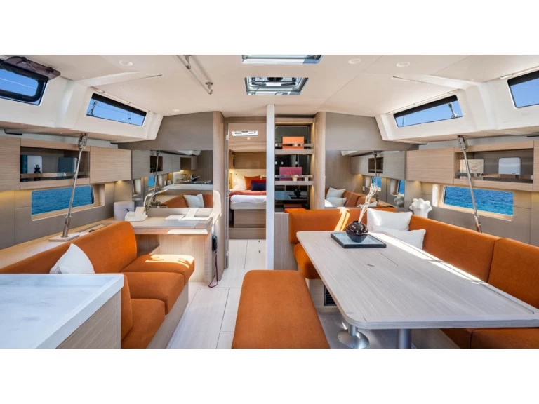 Żaglowiec do wynajmu w Cugnana Verde w najlepszej cenie