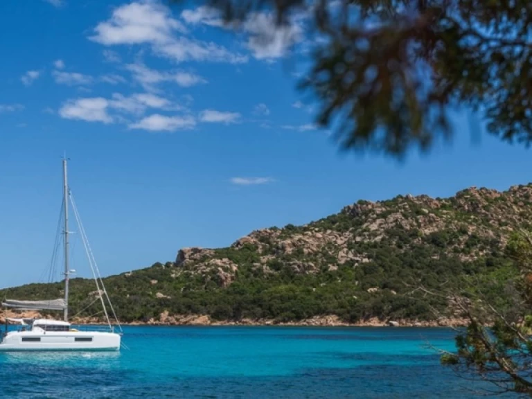 Wynajem w Cugnana Verde- Lagoon Lagoon 38 - 4cab na SamBoat