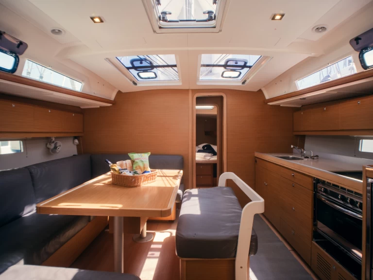 Żaglowiec do wynajmu w Olbia w najlepszej cenie