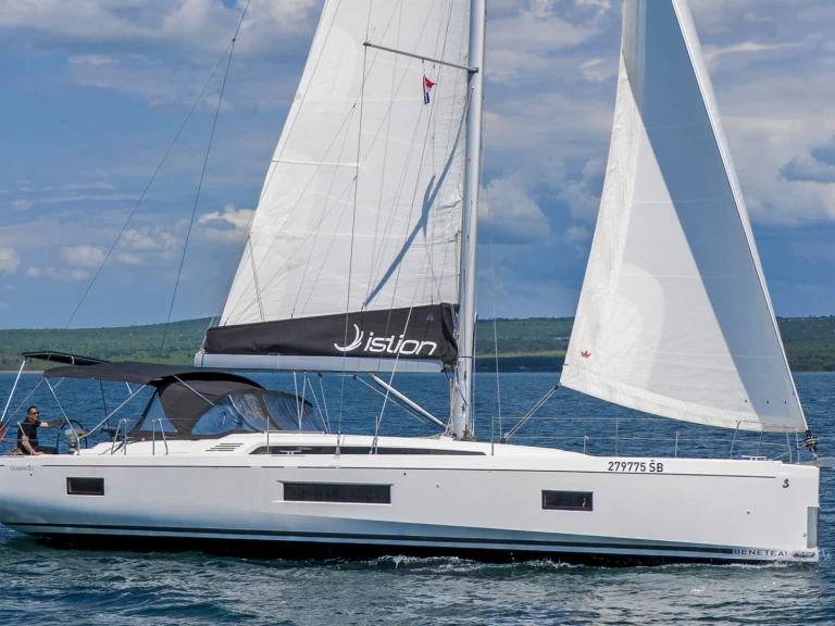 Wynajmij Żaglowiec z lub bez skippera Bénéteau w Skradin