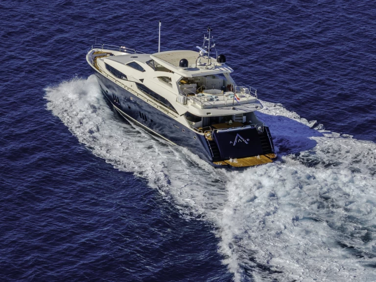 Wynajmij Sunseeker Sunseeker Yacht 34M w Trogir