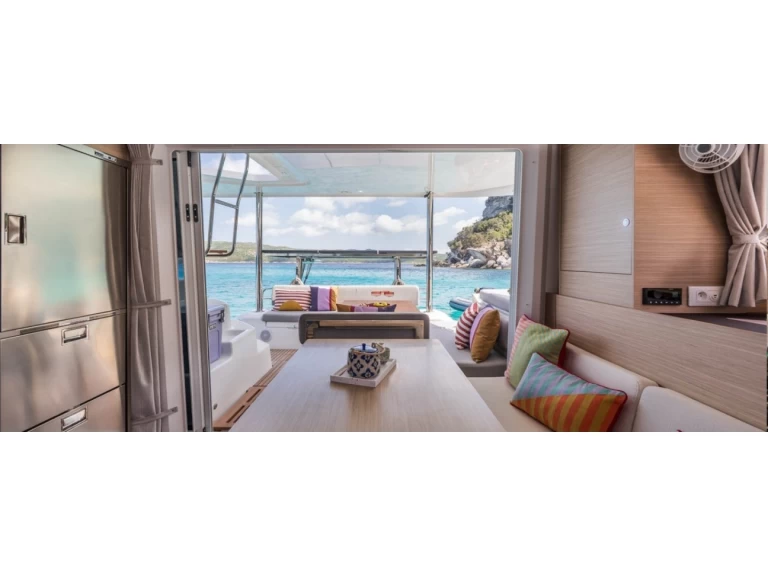 Wynajem w Cugnana Verde- Lagoon Lagoon 38 - 4cab na SamBoat