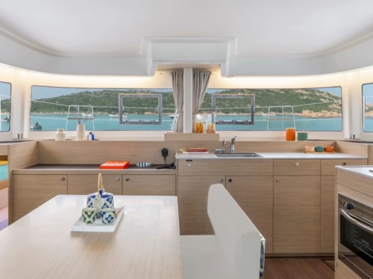 Wynajmij Lagoon Lagoon 38 - 4cab w Cugnana Verde