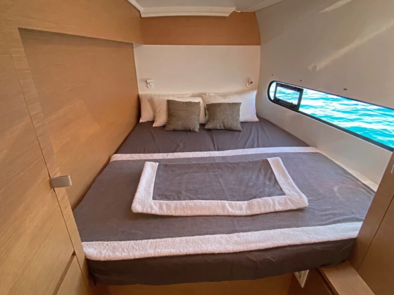 Wynajmij Excess Excess 11 - Pulse Line Version  w Nettuno