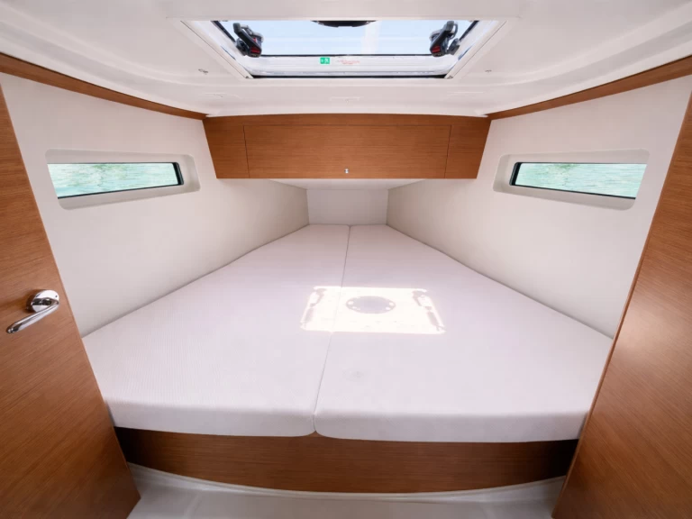 Wynajem w Nettuno- Jeanneau Sun Odyssey 350 na SamBoat