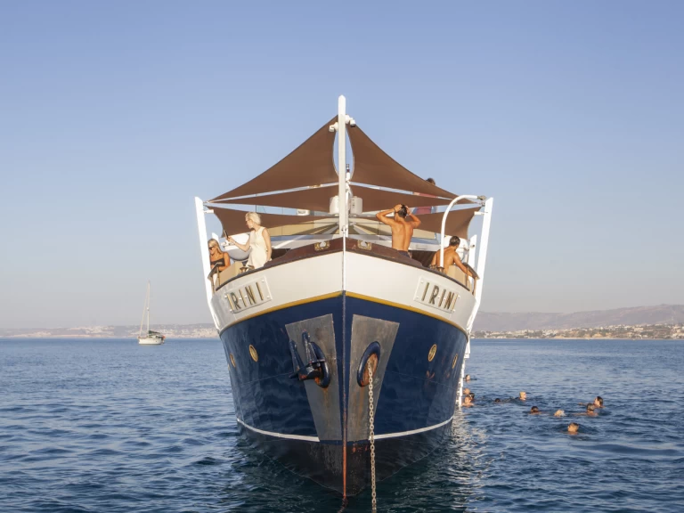 Wynajem Motorówka Custom Made z patentem 