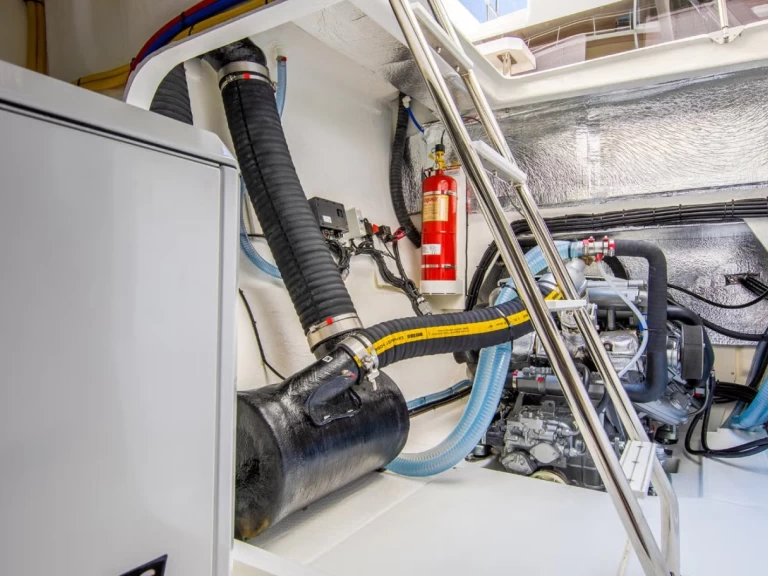 Wynajem łodzi Cogolin tanio Leopard 46PC[G]