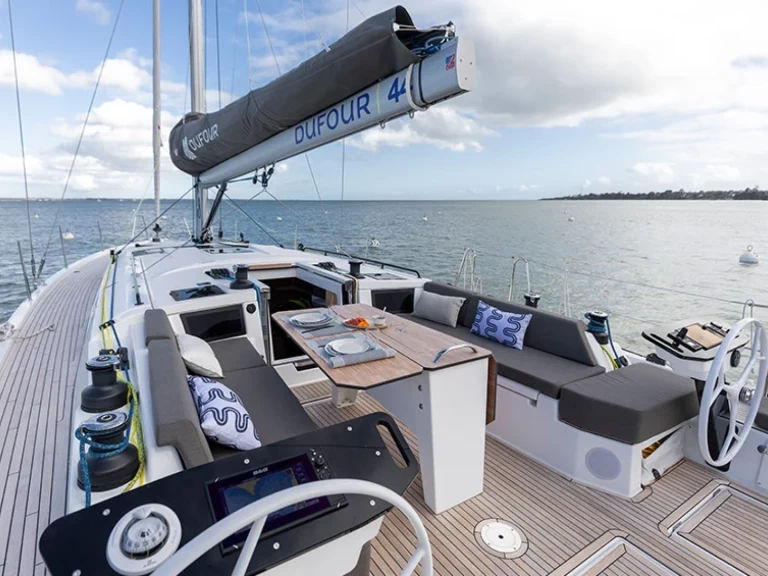 Wynajem Żaglowiec w Alimos - Dufour Dufour 44