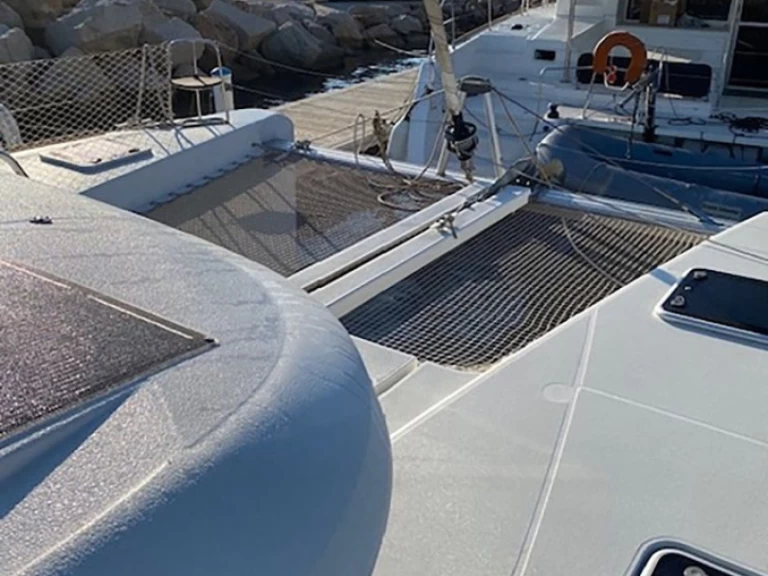 Wynajmij Katamaran z lub bez skippera Lagoon w Bormes-les-Mimosas