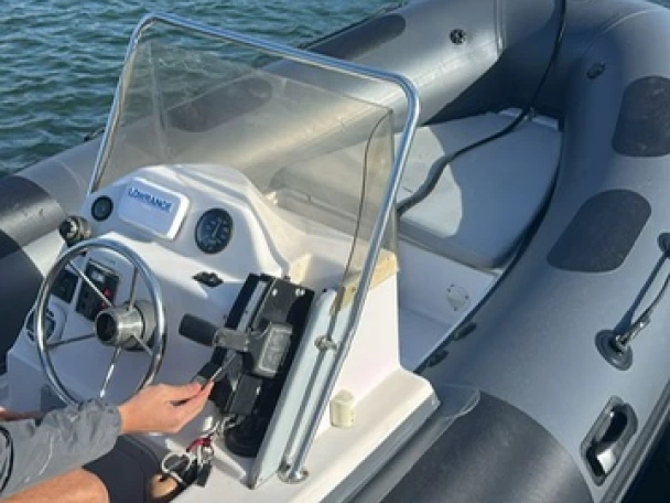 Wynajmij Łódż półsztywna z lub bez skippera Sacs w Marseillan