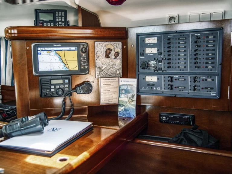 Wynajem Żaglowiec w Kallithéa - Bénéteau Oceanis 473