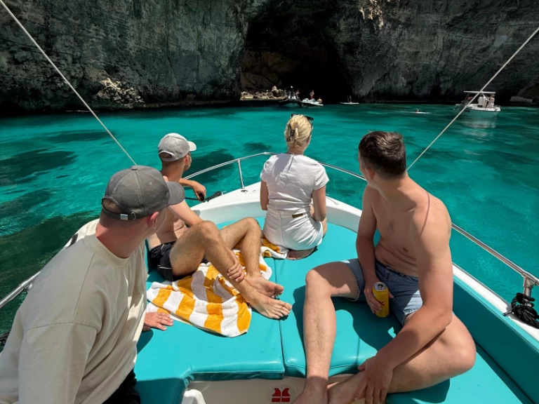 Wynajem Motorówka w Ċirkewwa - Buccaneer Sea Rover 198