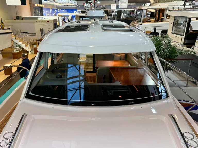 Wynajem w Split- Nimbus Nimbus 305 Coupe na SamBoat