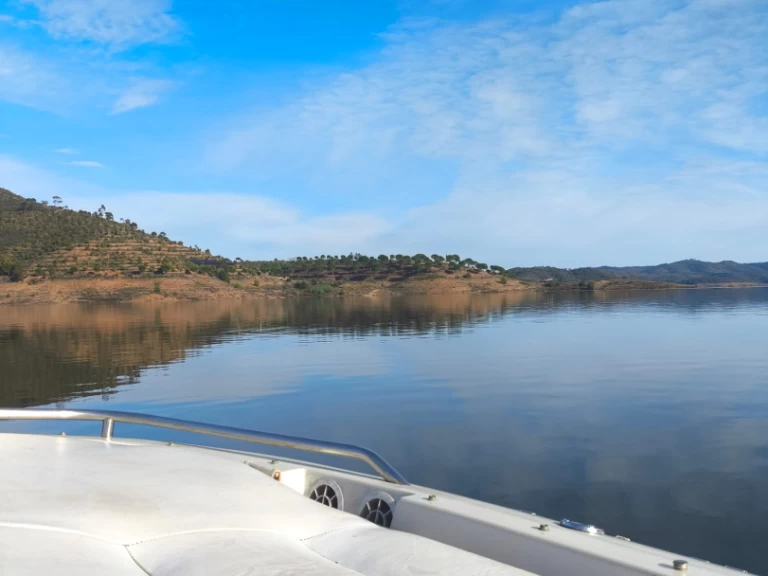 Wynajmij Glastron SSV 215 w Ferragudo