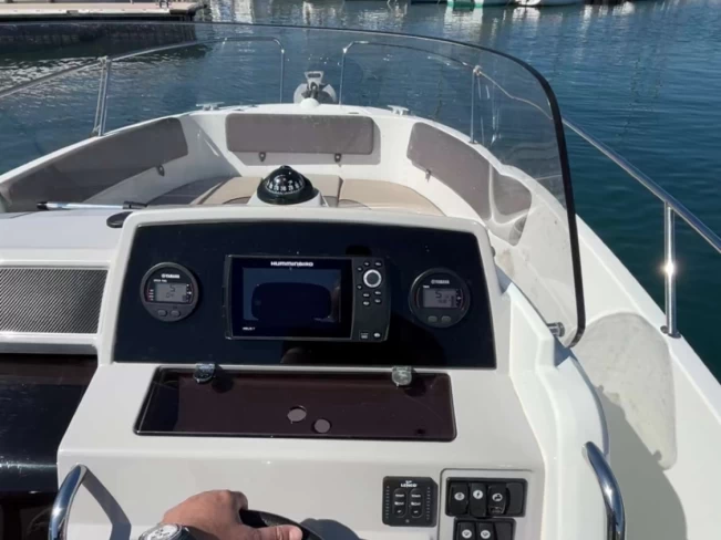 Wynajem Motorówka w Marsylia - Jeanneau Cap Camarat 7.5 CC Serie 2