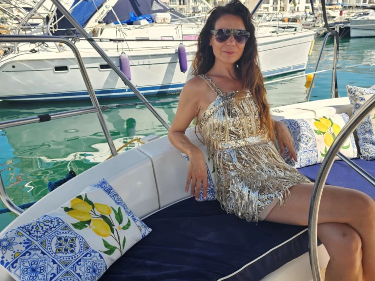 Wynajem łodzi Hunter Hunter 376 w Puerto Banús na SamBoat 