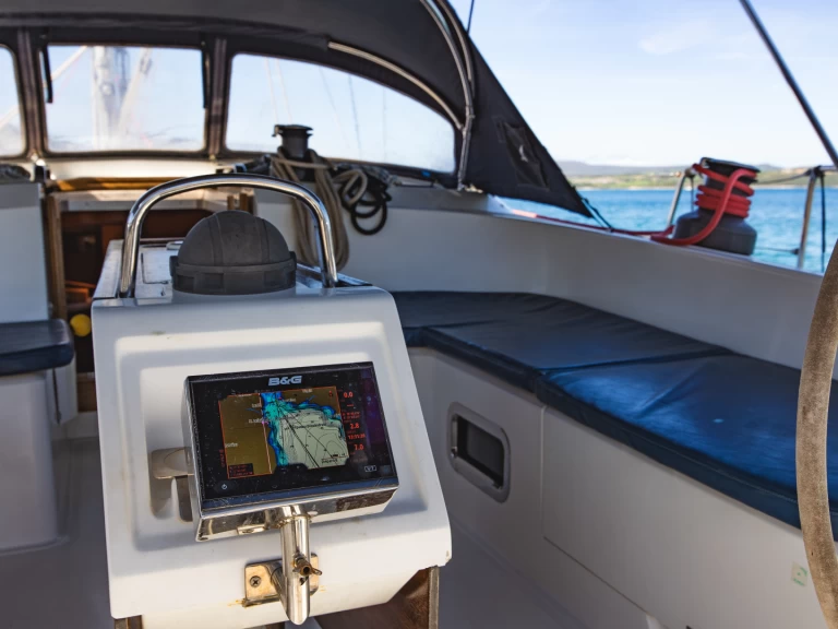 Wynajmij Bavaria Cruiser 51 w Nikiána