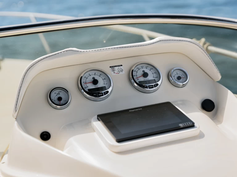 Wynajem Motorówka w Zadar - Eolo 730 HBS