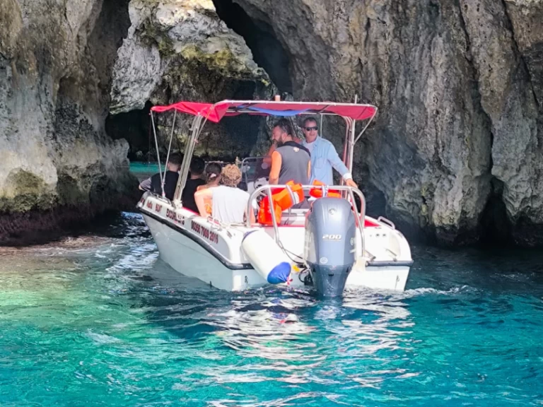 Wynajem łodzi Cospicua tanio Yamaha VX