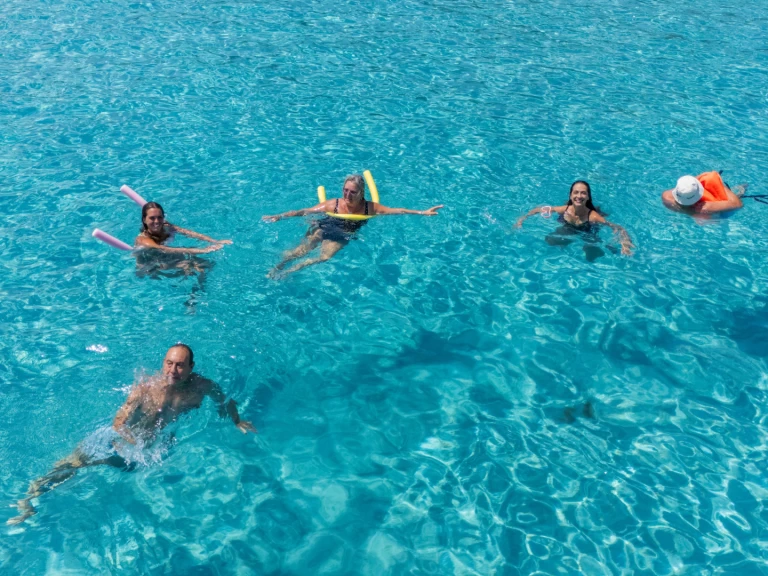 Wynajmij Tempest 570 w Latchi