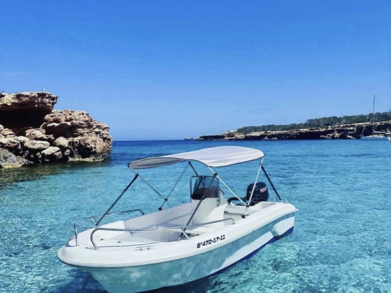 Wynajem Motorówka Astec z patentem 