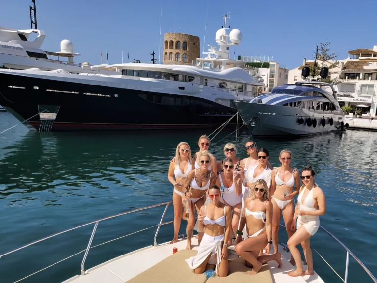 Wynajem łodzi Princess v45 w Marbella na SamBoat 