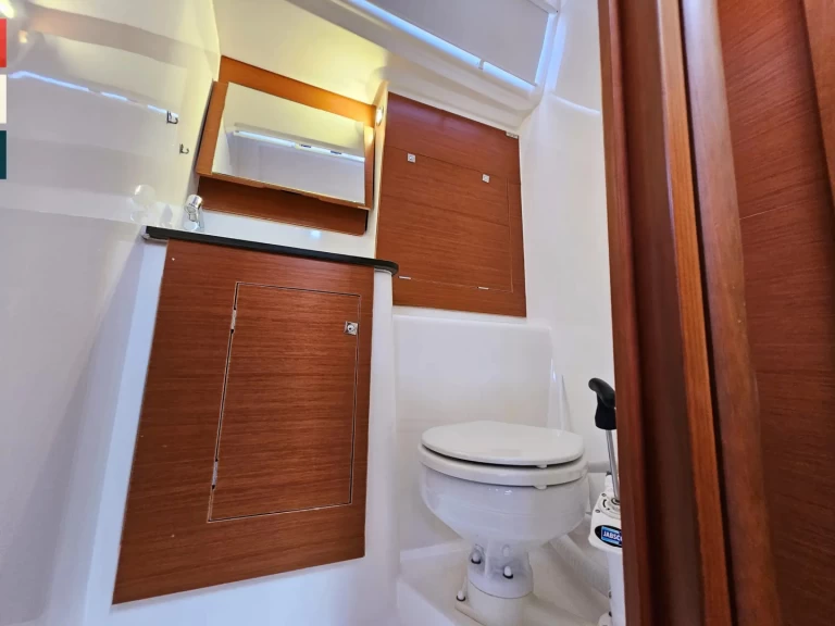 Żaglowiec do wynajmu w Vlycho w najlepszej cenie