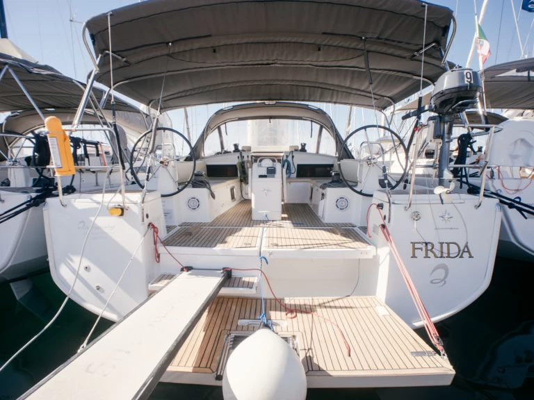 Wynajem łodzi Olbia tanio Sun Odyssey 490