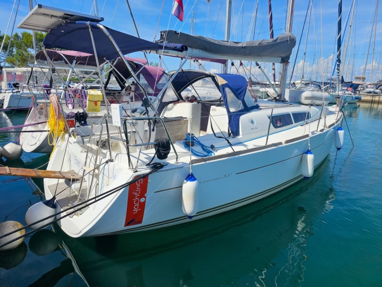 Wynajmij Jeanneau Sun Odyssey 33i w Izola