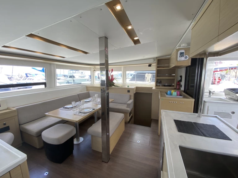 Wynajem Katamaran w Le Marin - Lagoon Lagoon 46