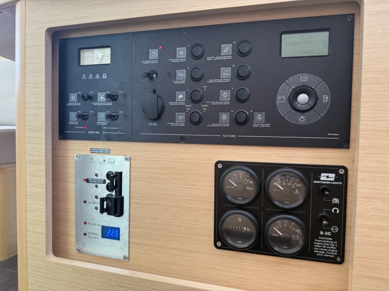 Wynajmij Lagoon Lagoon 42, 2020,  Air Condition, Generator, Water maker, Solar panel, 2 SUP offered free w Lefkáda