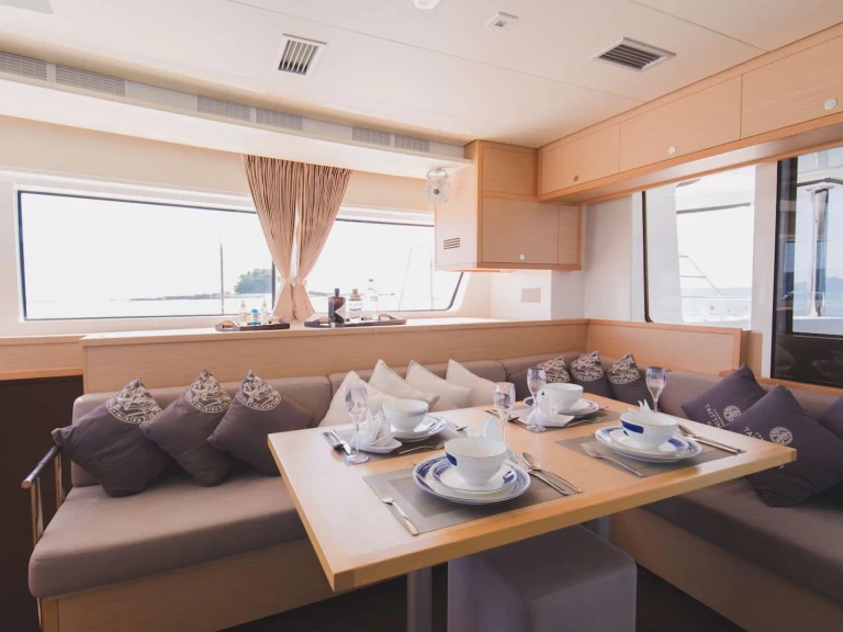 Wynajmij Luksusowy jacht z lub bez skippera Lagoon w Phuket (City)