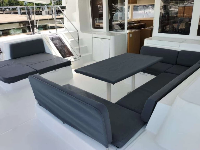 Luksusowy jacht do wynajmu w Phuket (City) w najlepszej cenie