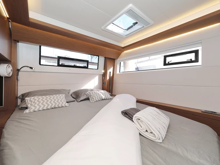 Katamaran do wynajmu w Sukosan w najlepszej cenie