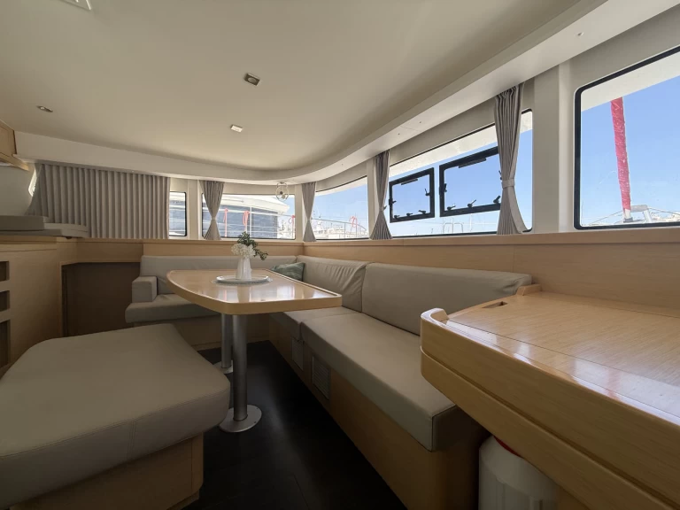 Lagoon Lagoon 42, 2020,  Air Condition, Generator, Water maker, Solar panel, Only with skipper, 2 SUP offered free między profesjonalistami a osobami prywatnymi w Nikiána