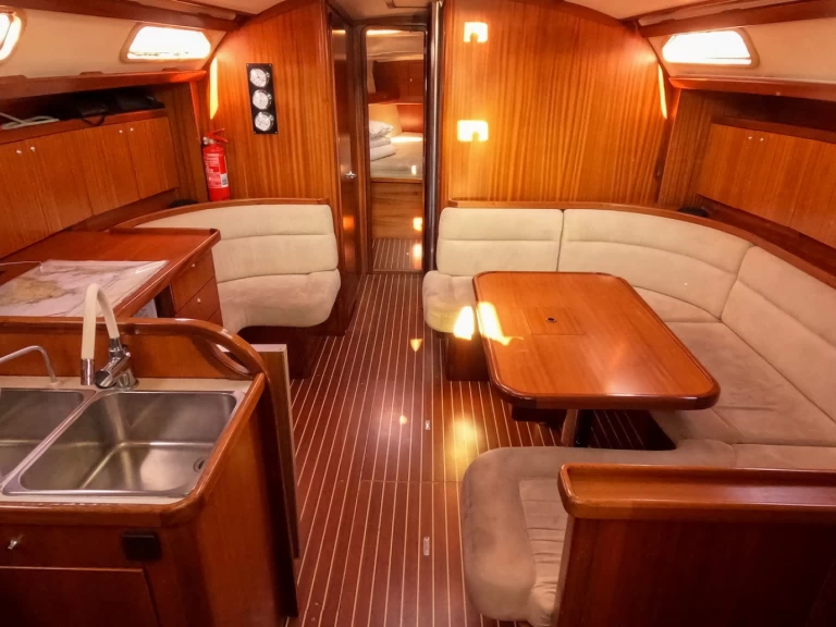 Żaglowiec do wynajmu w Izola w najlepszej cenie