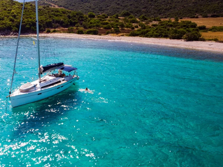 Wynajem w Nikiána- Bavaria Bavaria 46 Cruiser na SamBoat