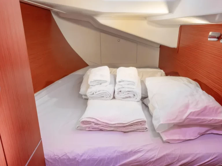 Wynajem Żaglowiec Hanse z patentem 