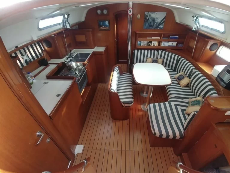 Wynajem w Nikiána- Bénéteau Oceanis 411 Clipper na SamBoat