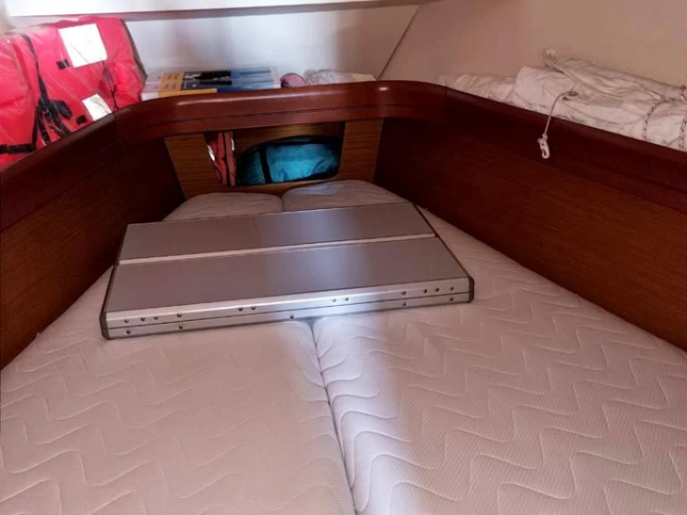 Wynajem łodzi Jeanneau Sun Odyssey 42i w Ermoúpolis na SamBoat 